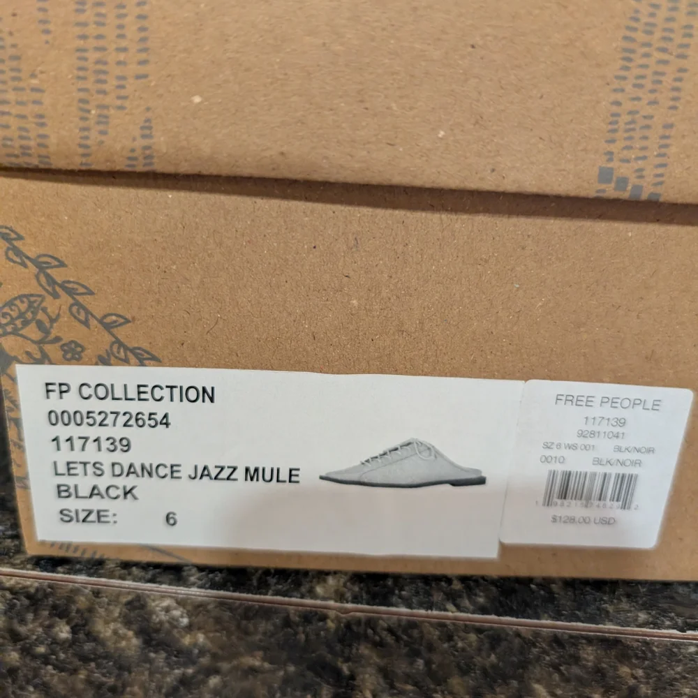 Free People NIB Let's Dance Jazz Mule $55 - Picture 3 of 4